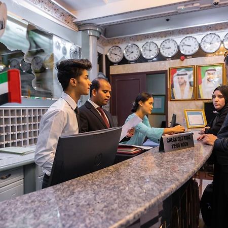 Three 888 Hotel Dubai Bagian luar foto